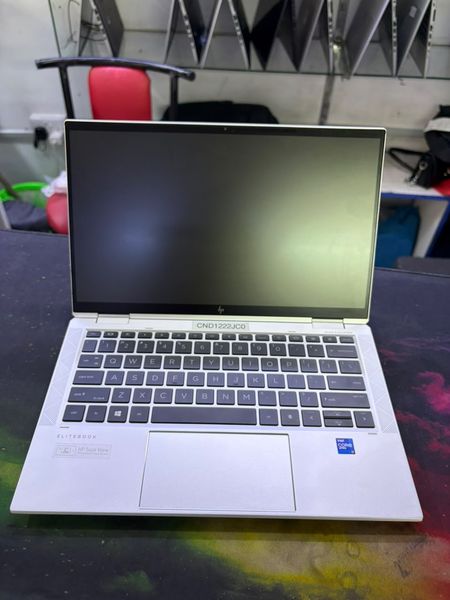 HP EliteBook x360 1030 G8